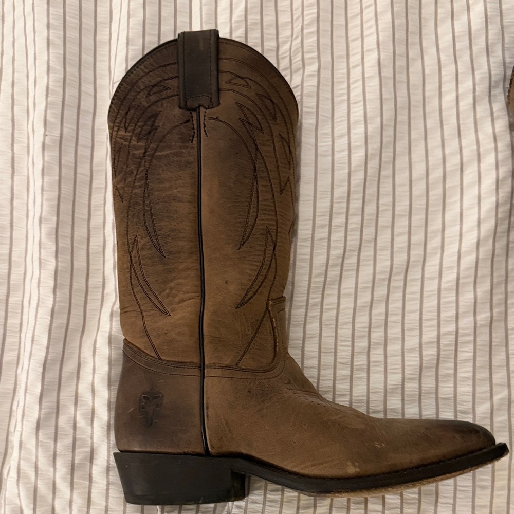 Frye Distressed Brown Western Boots - Picture 3 of 11